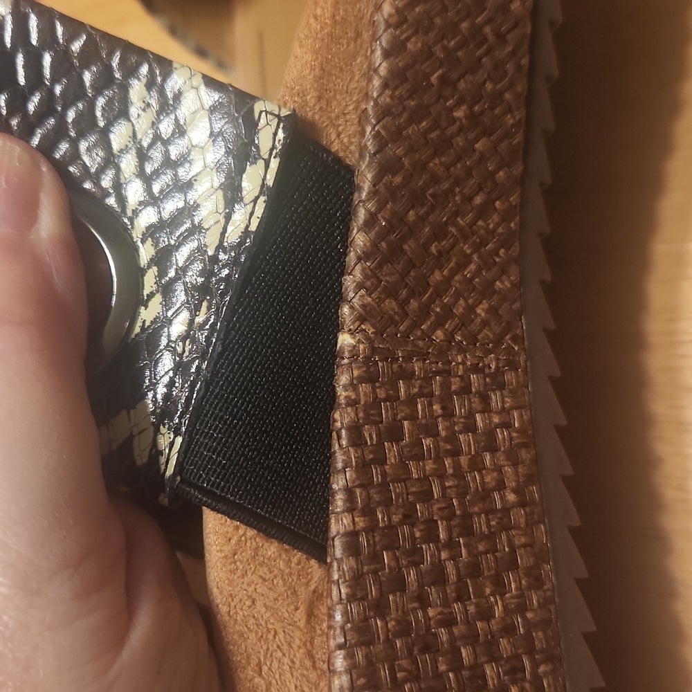 Ladies Vionic Snake Print Sandals - image 3